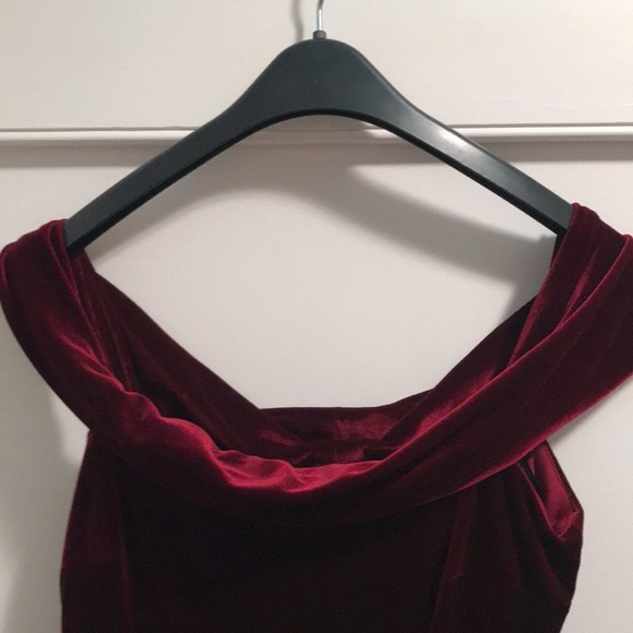 BHLDN Edison Red Velvet Dress Size 6 NWT - Picture 8 of 16